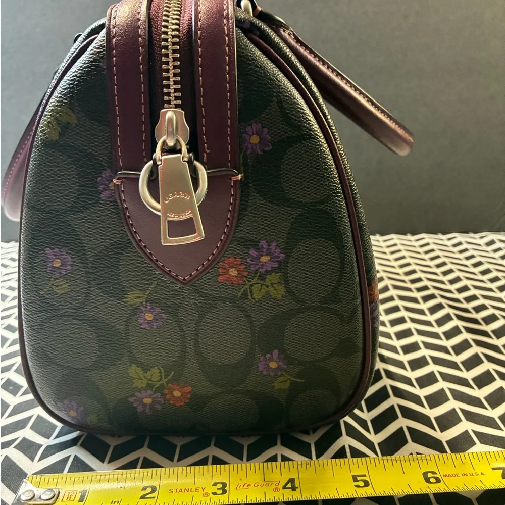 Authentic PreOwned Coach Purple Flower Purse - Picture 4 of 7